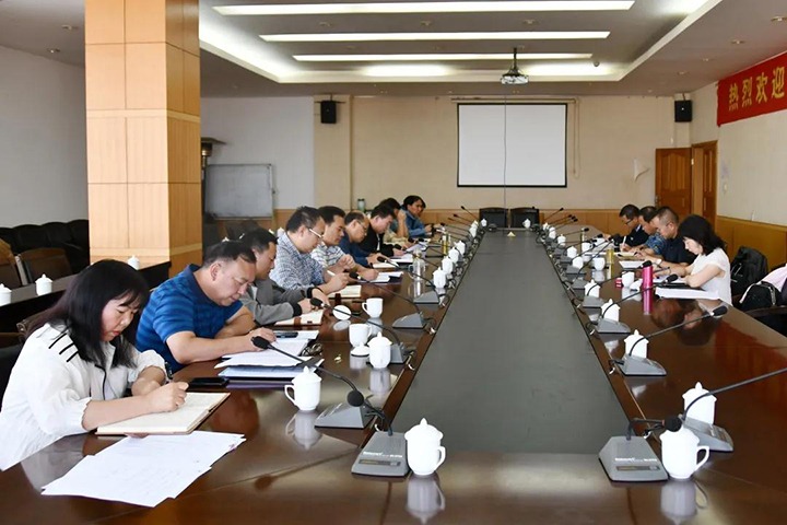 云煤（云顶国际）集团国企鼎新三年行动督导组赴云维集团督导调研