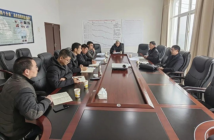 云煤（云顶国际）集团党委委员、副总经理缪和星一行到云南东源罗平东城煤矿有限公司督导调研