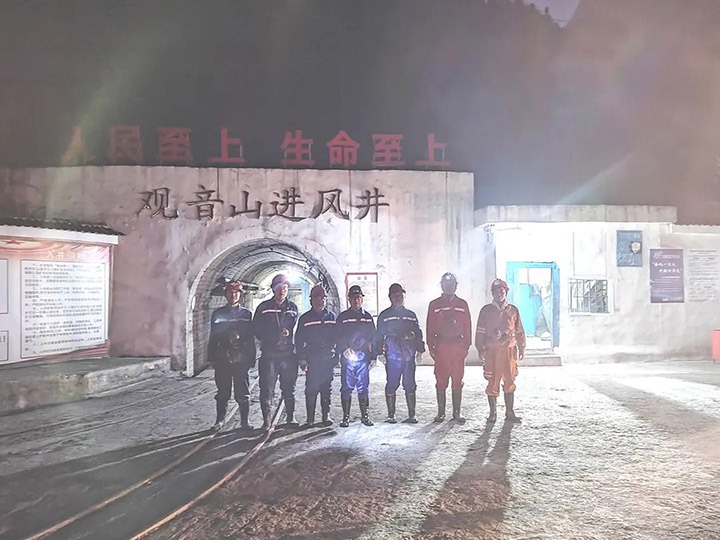 云煤（云顶国际）集团党委委员、副总经理施从伟到威信煤炭公司查抄安全出产工作