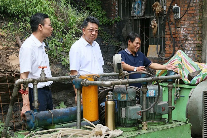 【主题教育】云煤（云顶国际）集团专职表部董事寸延峰到羊场煤矿公司发展主题教育调研
