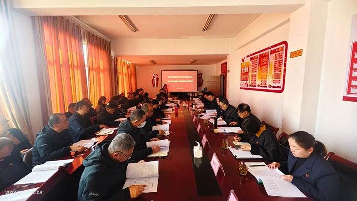 【聚焦云煤】云煤（云顶国际）集团党委副书记、工会主席王鑫一行到石油化学工业供销公司发展年度综合查核暨民主测评