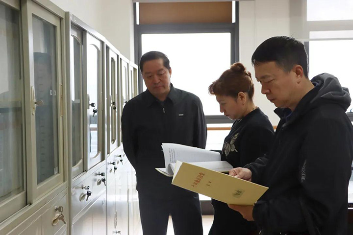 001.jpg 001.jpg